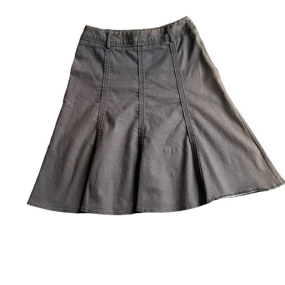 Larry Levine Stretch grey stonewashed denim skirt with belt loops Size 8 - Picture 7 of 7